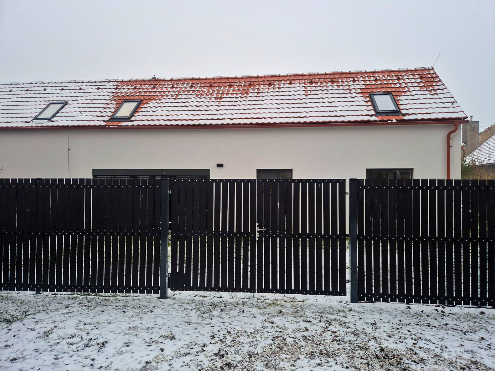 tsApp Image 2025-11-25 at 18.04.42